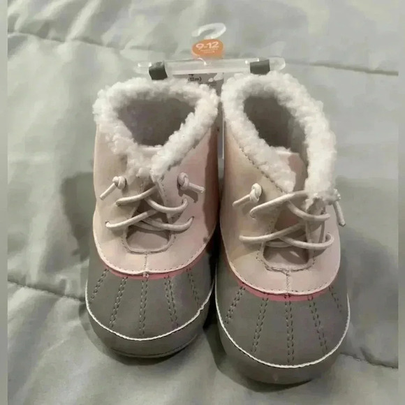 Carter's Other - Carters baby girl 9-12 months winter boots